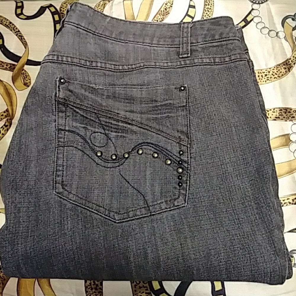 Women's black jeans by Venezia